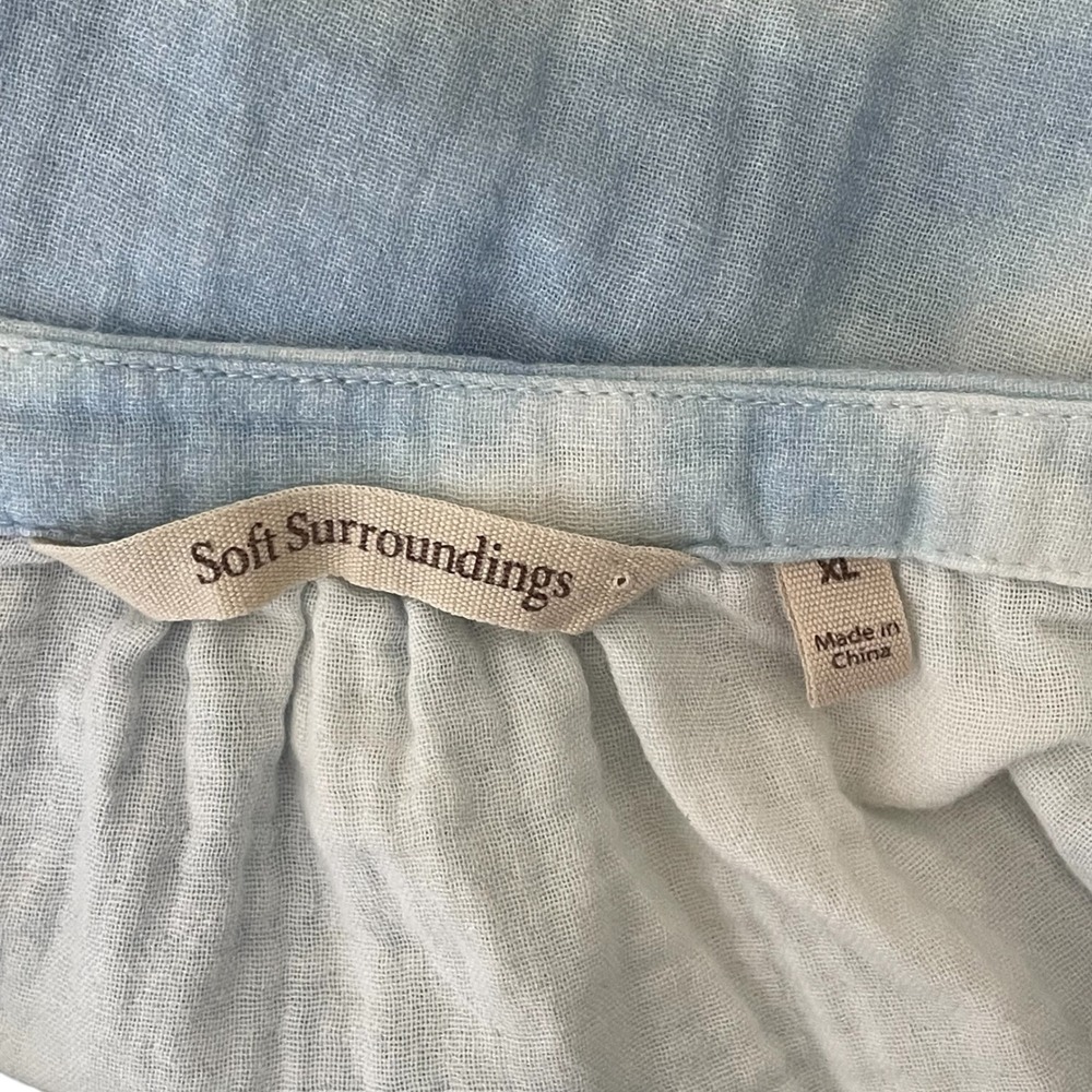 Soft Surroundings Floral White Blue Sky Top XL Ruched V-Neck Cottagecore Blouse - Picture 8 of 9